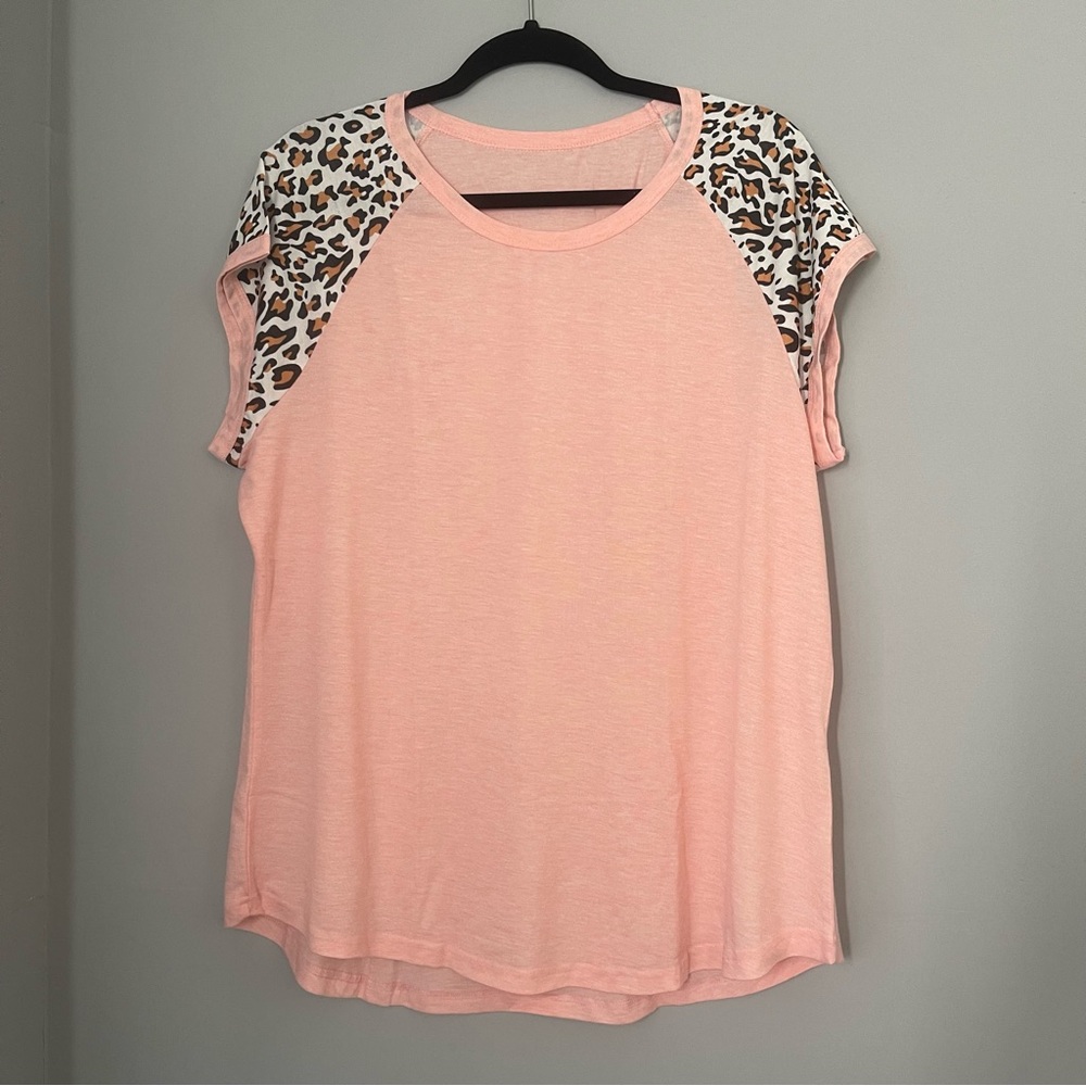 Pink Cheetah Print T-Shirt Top Women’s Size XL